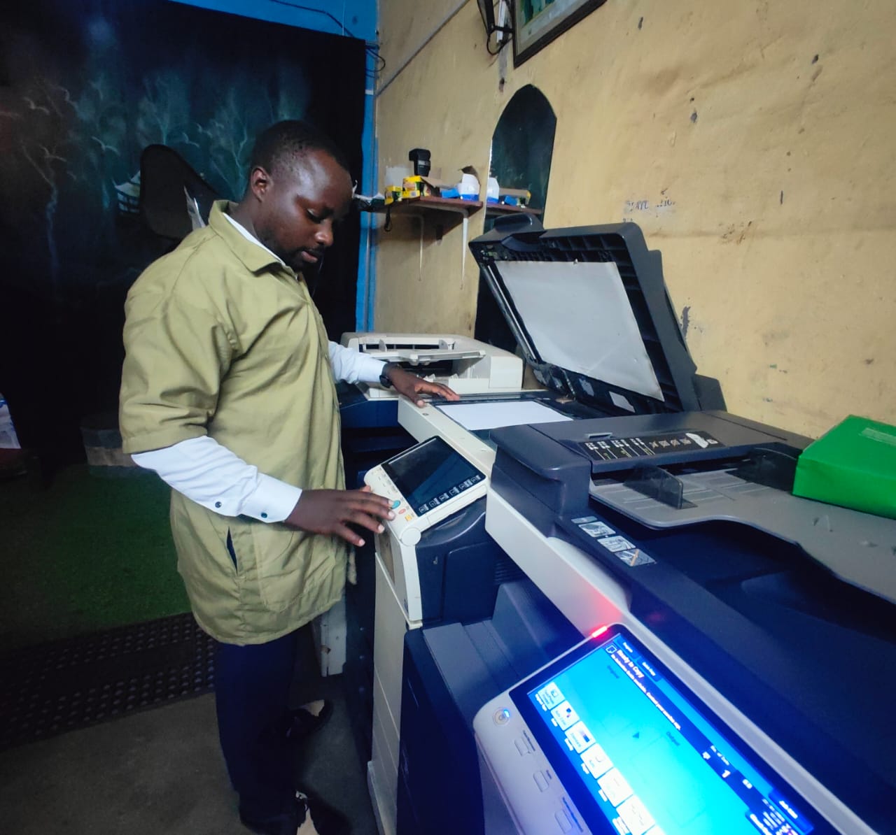 Gallery images/printing business.